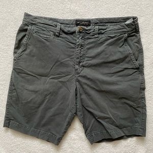 American Eagle Men’s Navy Shorts